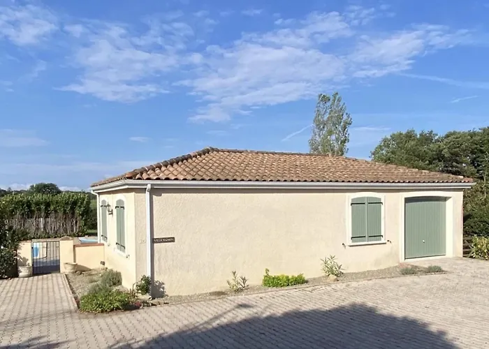 Detached Family In Villa *