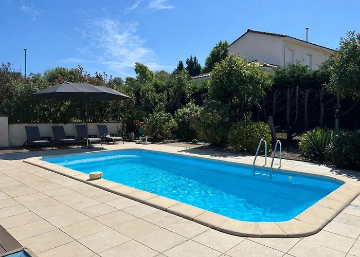 Villa Detached Family In